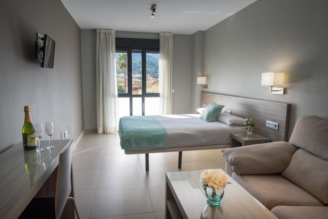 Apartamentos Santa Clara Alhaurín de la Torre Eksteriør bilde