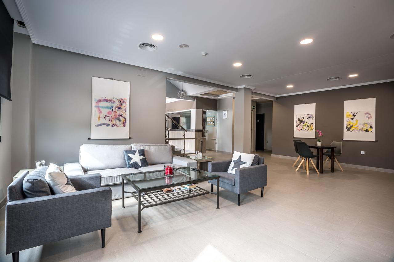 Apartamentos Santa Clara Alhaurín de la Torre Eksteriør bilde